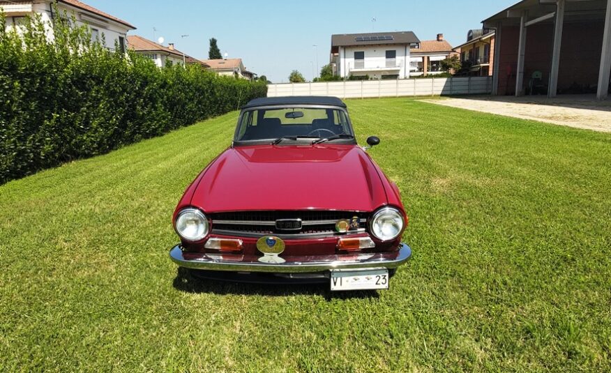 Triumph TR 6 PI