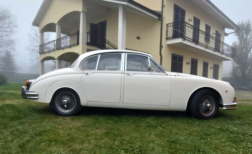 Jaguar MK II 3800