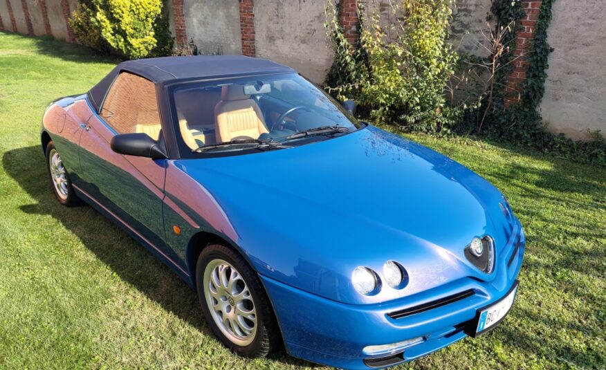 Alfa Romeo Spider 916 V6 3000 12 v 38.000 km !!!!!